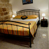 Antique room double bed private bathroom