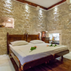 Head Stone room bedroom